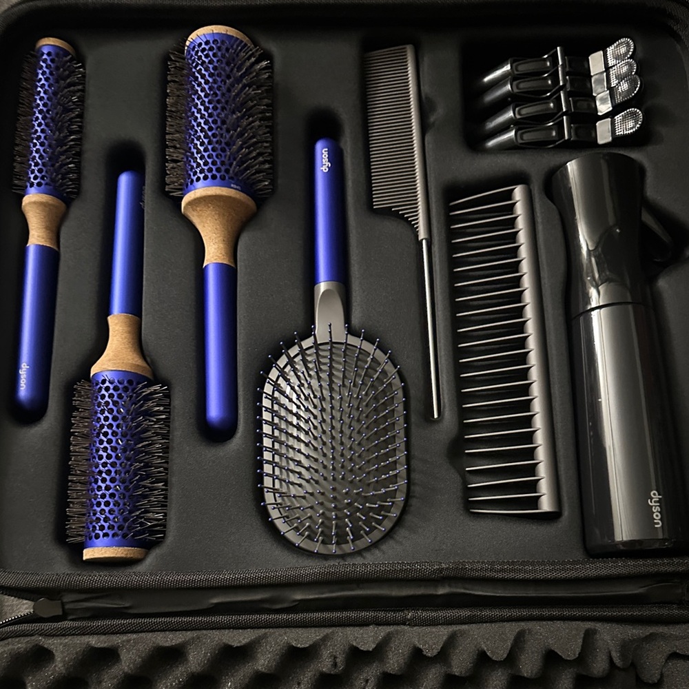Dyson Professional Stylist Brush Kit
